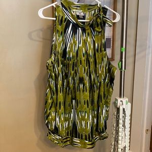 Woman’s Worthington sleeveless top. Size 3X. green, black, turquoise and white.